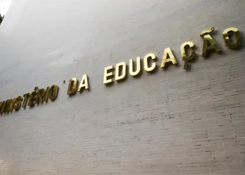 Ministério da Educação aprova limite de 50% de EaD para cursos de licenciatura e pedagogia