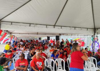 Professores aprovam continuação da paralisação e luta do Magistério estadual