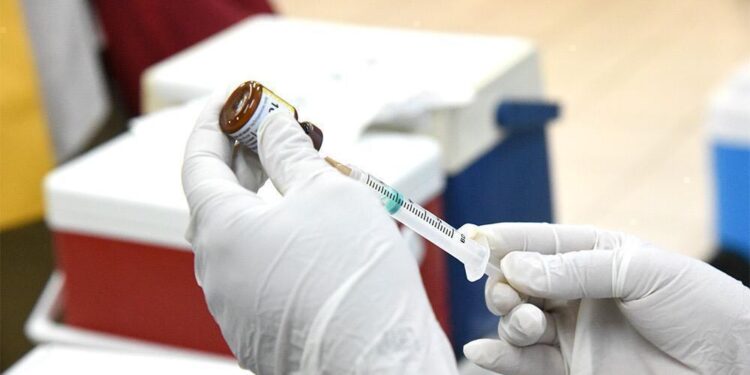 Aracaju inicia vacinação contra a dengue para crianças de 10 a 14 anos na quinta-feira, 2