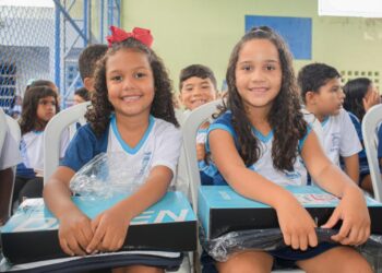 Escola Tech: Prefeitura oferece suporte tecnológico ao uso dos notebooks educacionais