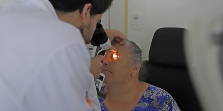 Oftalmologistas do programa Ver a Vida contribuem para salto na qualidade de vida dos aracajuanos