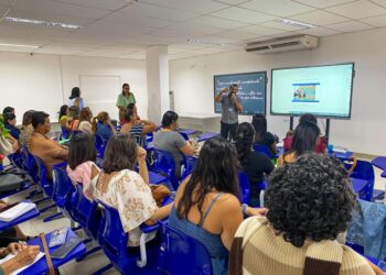 Semed promove formação para gestores escolares sobre análise de indicadores de aprendizagem