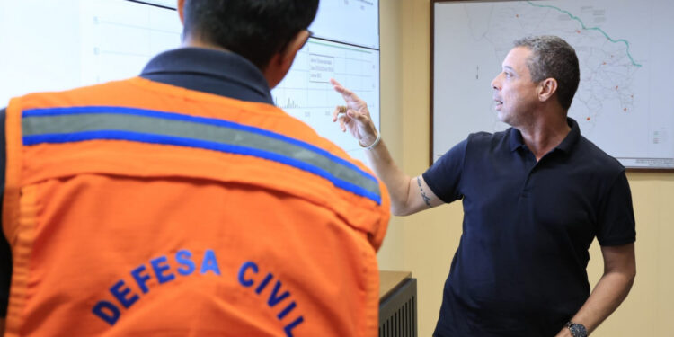 Governador disponibiliza estrutura do Estado para mitigar efeitos das chuvas