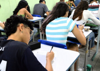 IBGE aponta que analfabetismo em Sergipe caiu de 18,4% para 13,8%