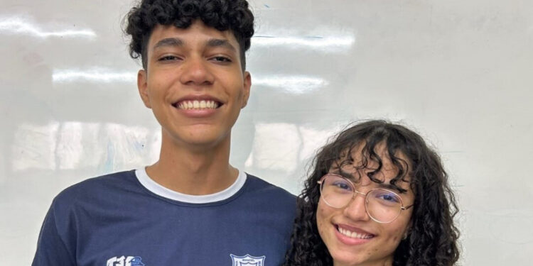 Estudantes do Centro de Excelência Manoel Messias Feitosa são aprovados em processo seletivo na Itália