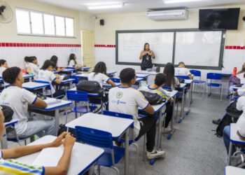 Justiça suspende paralisação anunciada pelo Sintese e assegura continuidade das aulas da rede estadual