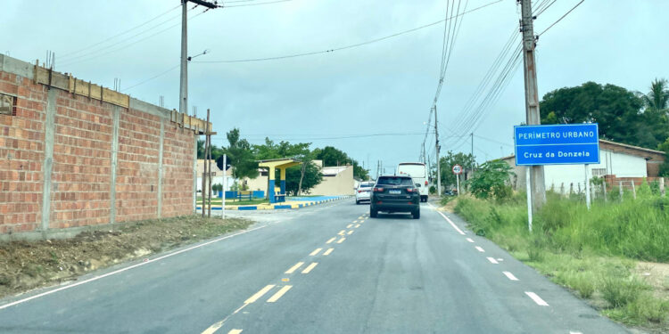 Pavimentação asfáltica executada pelo Governo do Estado satisfaz população de Malhada dos Bois