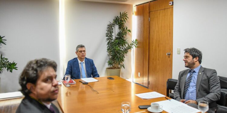 Márcio Macêdo representa Lula em reunião de líderes de 10 países convocada pela ONU