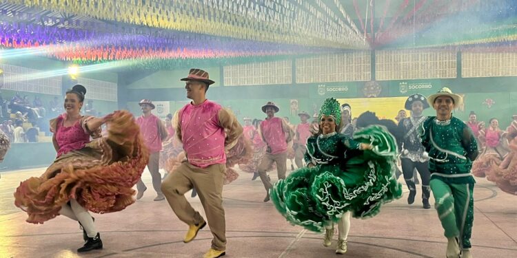 Nossa Senhora do Socorro sedia o 14° Concurso Arrasta Pé de Quadrilhas Juninas