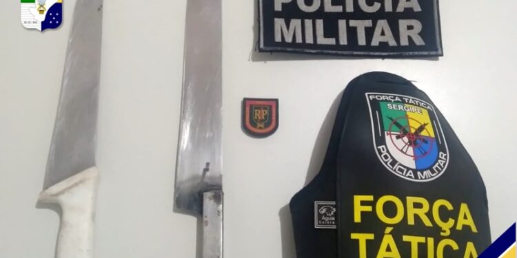 PM prende ex-presidiário que ameaçava passageiros de ônibus coletivo no bairro Santa Maria