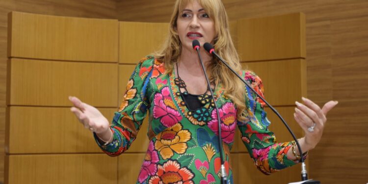 Deputada denuncia péssimos índices de alfabetização em Sergipe