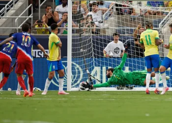 Brasil empata com EUA em último teste antes da Copa América