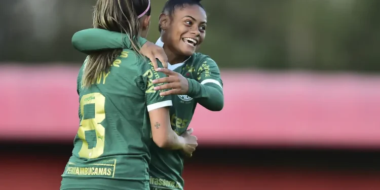 Palmeiras goleia São Paulo por 5 a 1 no Brasileiro Feminino