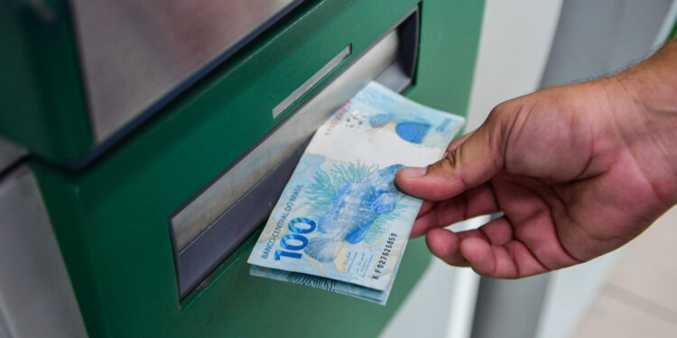 Governo do estado inicia pagamento dos servidores nesta terça-feira