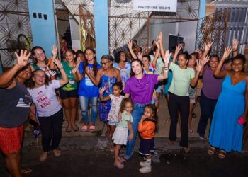 Yandra reúne moradoras do bairro São Conrado e apresenta propostas