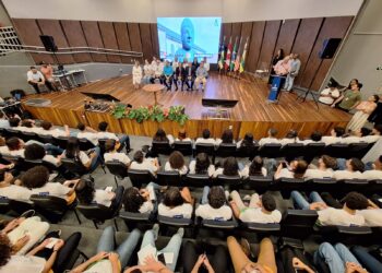 Programa ‘Sergipe no Mundo’ oportuniza intercâmbio no exterior para 50 alunos da rede estadual de ensino