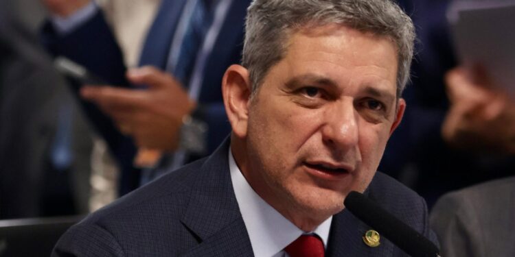 PL que propõe criminalização da apologia à tortura e regimes ditatoriais é aprovado