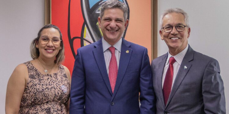 Rogério e prefeito Marcos Santana dialogam sobre novos investimentos para o progresso de São Cristóvão