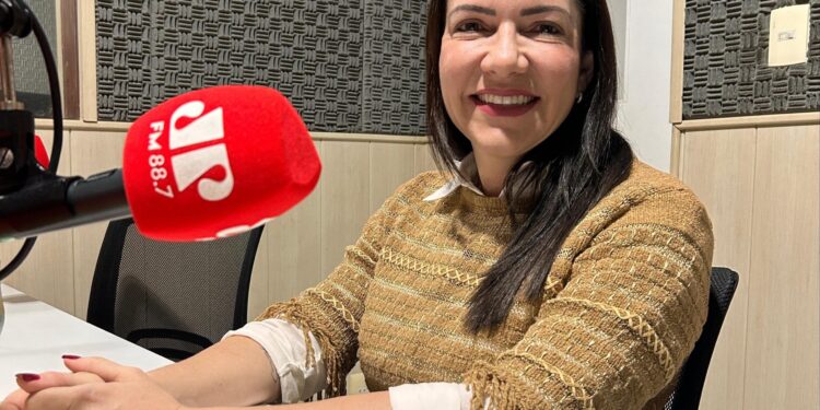 “Reafirmo que sou pré-candidata a prefeita de Aracaju”, afirma em entrevista a delegada Danielle Garcia