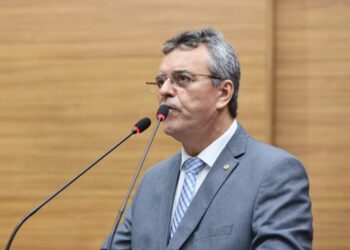 Deputado Luciano Pimentel registra recorde histórico do Banese