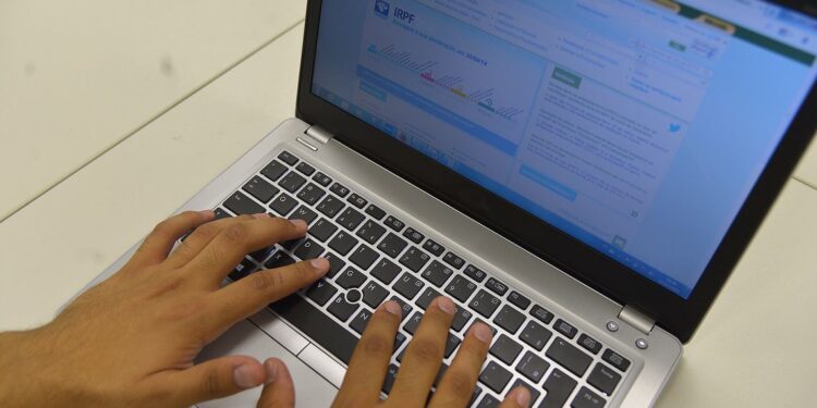 Receita libera nesta sexta a consulta ao segundo lote de restituição