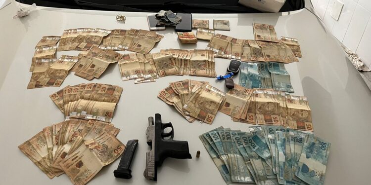 Operação Narke 2: Denarc prende investigado e apreende mais de R$ 15 mil, pistola e veículo de alto padrão em Itabaiana