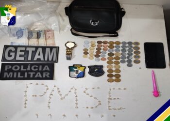 PM prende casal por suspeita de tráfico no Centro de Aracaju