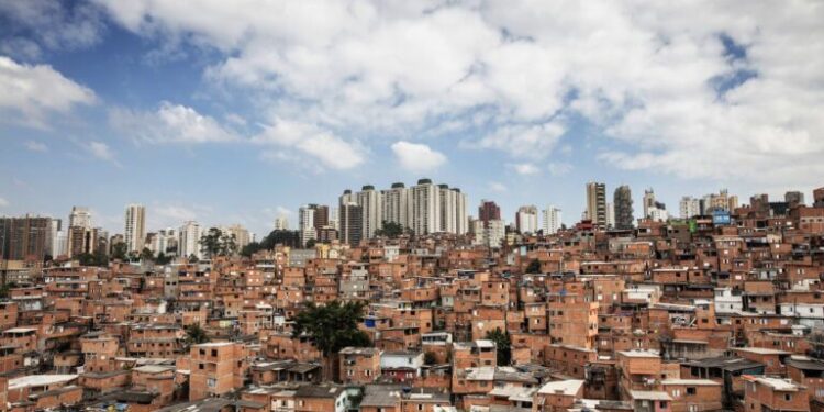 Brasil tem o pior retorno de impostos em investimentos para a população, atesta instituto