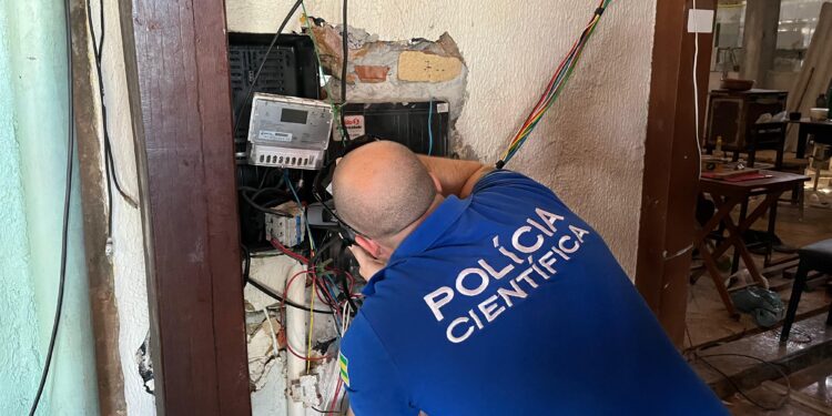 Ação integrada combate o furto de energia na Orla