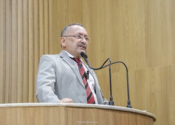 Cicero do Santa Maria cobra distribuição de carteiras para pacientes com fibromialgia  