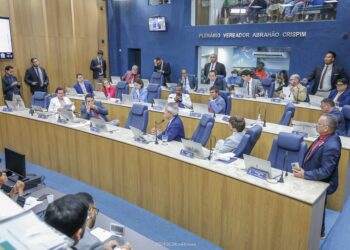 Câmara aprova projeto do Executivo que reajusta o salário dos servidores municipais em 4%