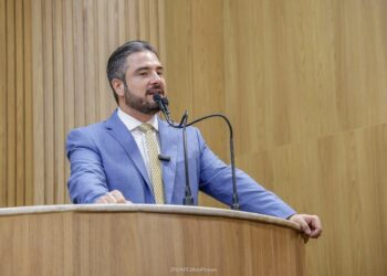 Ricardo Vasconcelos critica divulgação de notícias falsas