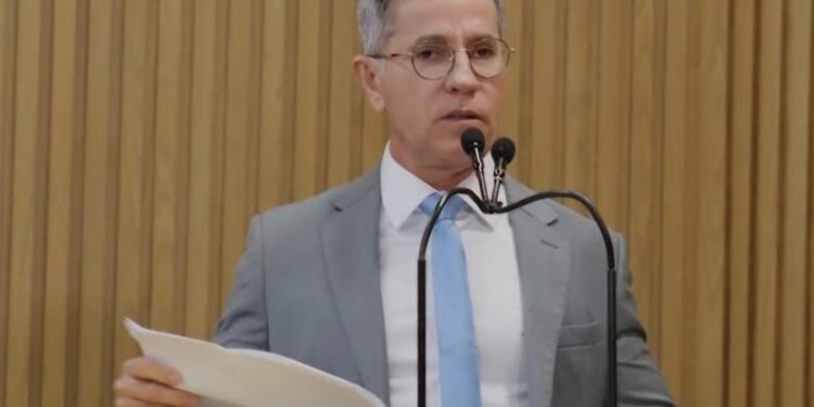 PL de Nitinho exige protocolo de atendimento humanizado na saúde de Aracaju