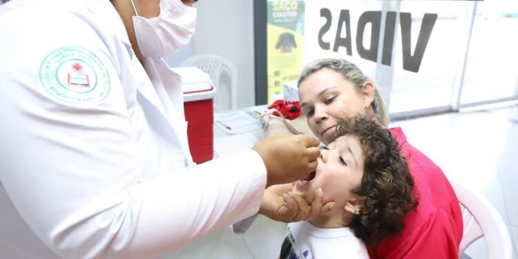 Prefeitura de Aracaju alerta população para que se vacine contra dengue, influenza e poliomielite