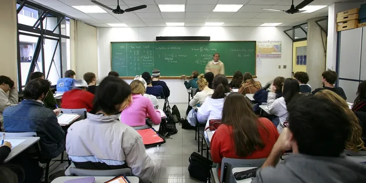 Entenda a proposta do Novo Ensino Médio aprovada no Senado