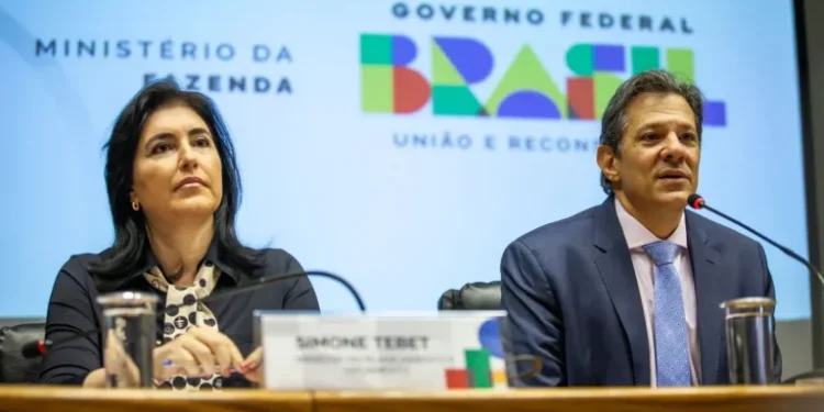Lula pede a ministros alternativas para conter renúncias fiscais