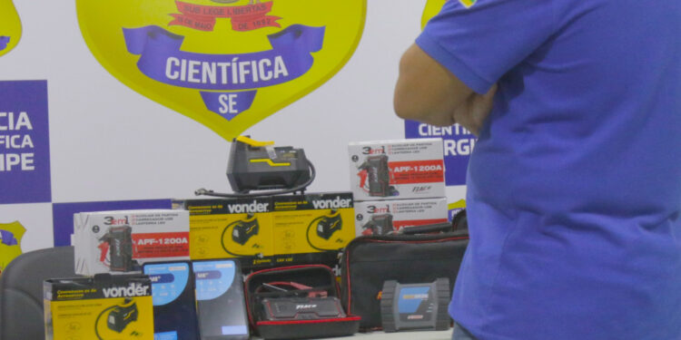 Polícia Científica recebe novos equipamentos para identificação de veículos apreendidos durante ações policiais em Sergipe