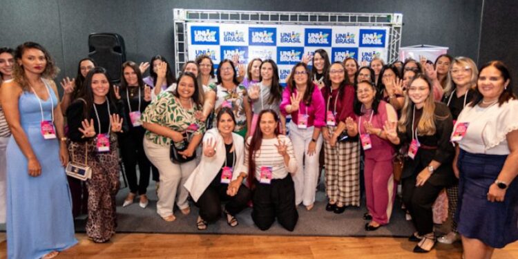 Yandra participa de reunião para conexão de mulheres com Novos Caminhos para Aracaju
