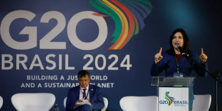 Ministra questiona gastos tributários, mas defende programas sociais