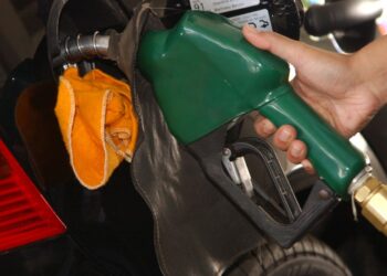 Gasolina e gás de cozinha ficam mais caros, anuncia a Petrobras