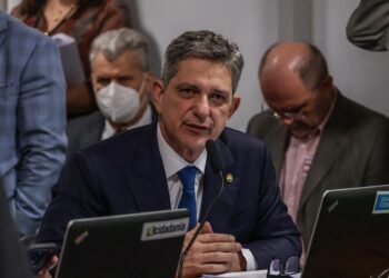 Senador Rogério Carvalho apresenta projetos de LEI para nacionalizar manifestações culturais de Sergipe
