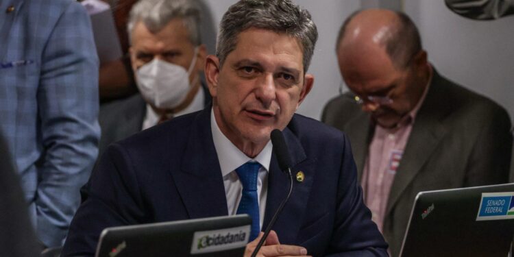 Senador Rogério Carvalho apresenta projetos de LEI para nacionalizar manifestações culturais de Sergipe