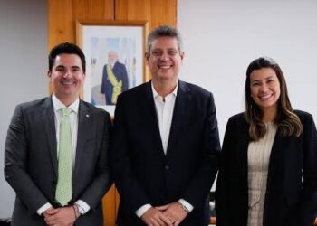 Ao lado de Hilda e Gustinho, Márcio anuncia investimentos em Lagarto