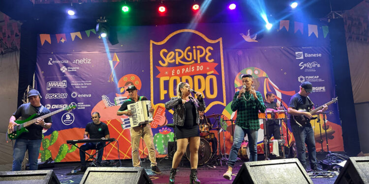 Confira programação da Vila do Forró para quinta, sexta, sábado e domingo