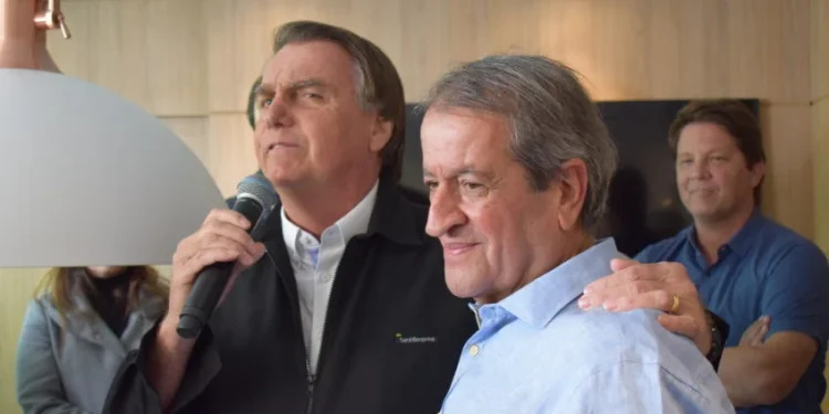 Eleições 2024: presidente do PL volta a pedir ao STF autorização para contato com Bolsonaro