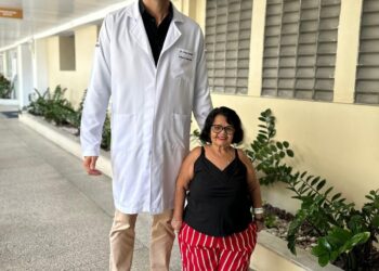 Hospital de Cirurgia faz implante raro em paciente com nanismo