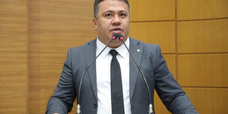 Aprovado na Alese, PL de Kaká Santos institui política de prevenção e atenção à obesidade infantojuvenil