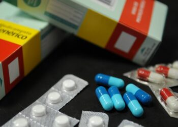 Dispensa das bulas impressas pela Anvisa gera preocupação para o Idec