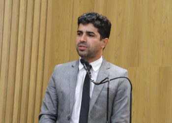 Vereador Pastor Diego defende alteração na legislação ambiental para templos