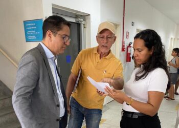 Pacientes não conseguem marcar exames em UBSs de Aracaju, comprova Ricardo Marques